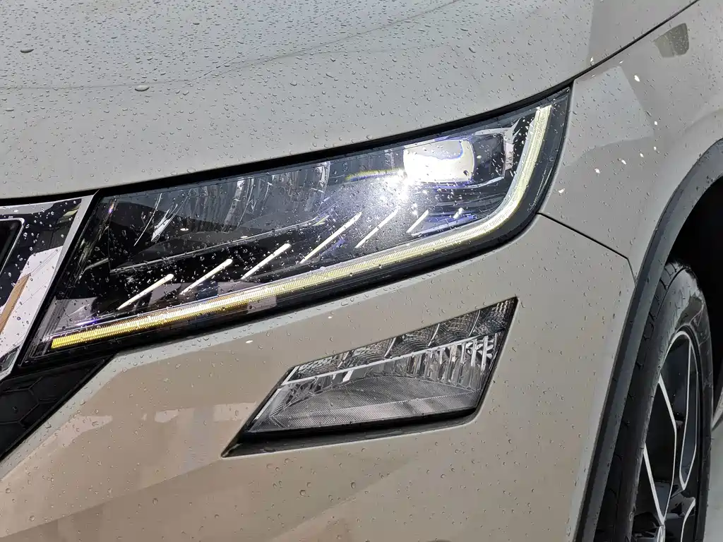 Skoda Kodiaq GT — миниатюра 12