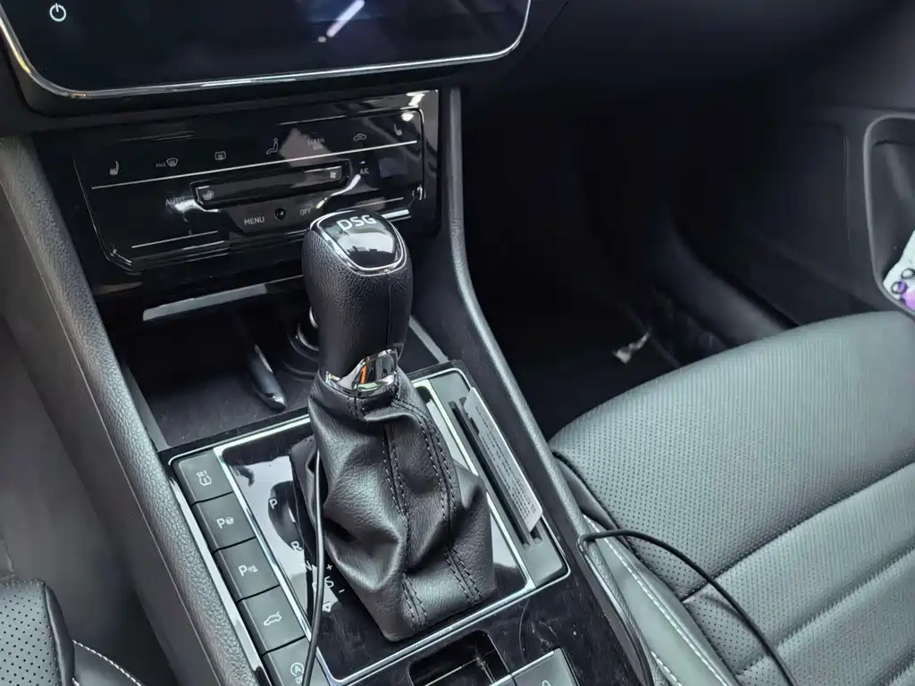 Skoda Superb — миниатюра 10
