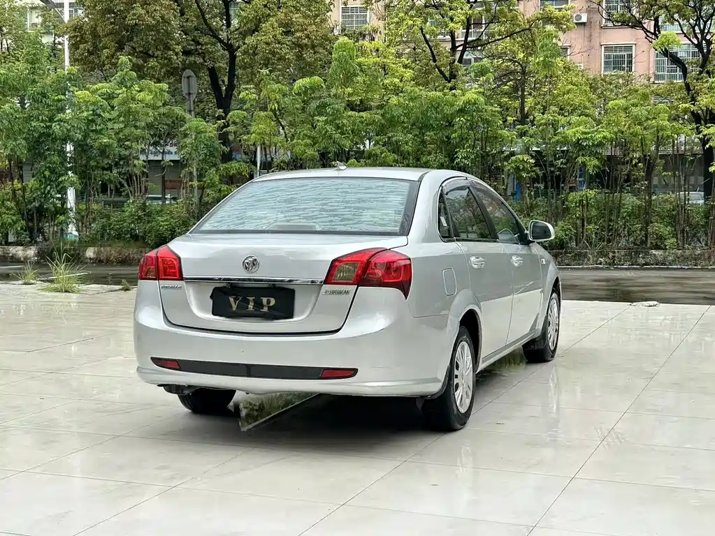 Buick Excelle — миниатюра 7