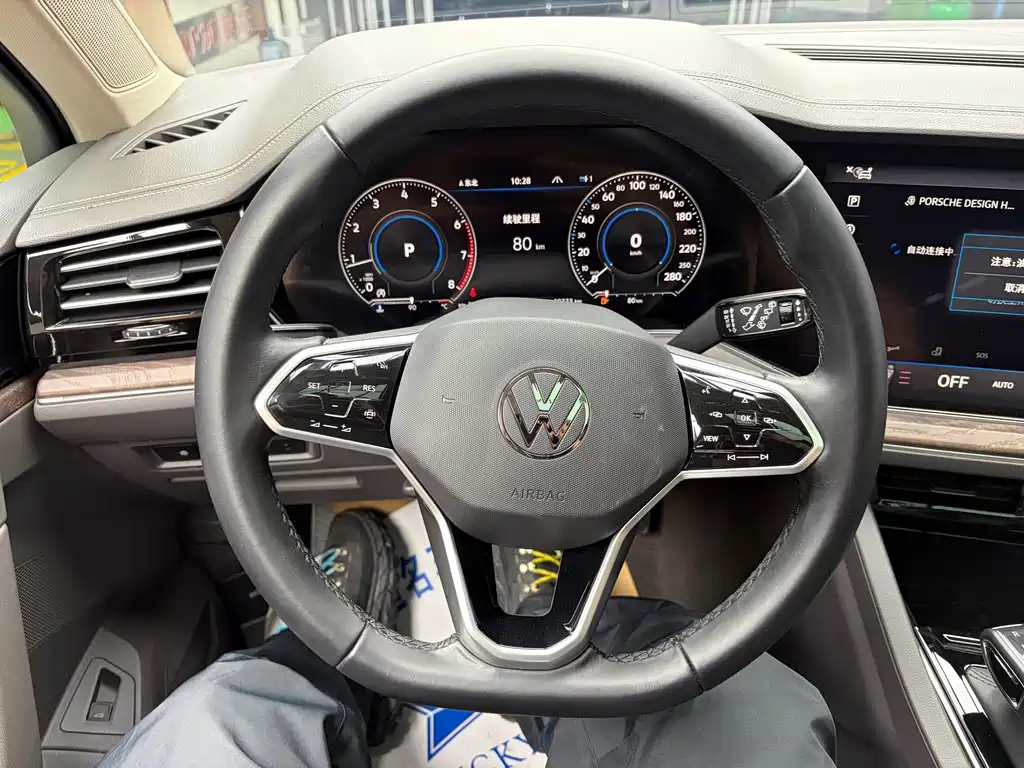 Volkswagen Touareg — миниатюра 8