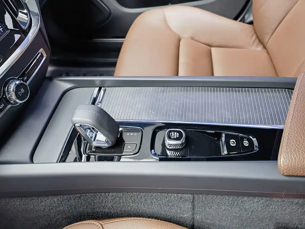 Volvo S60 — миниатюра 11