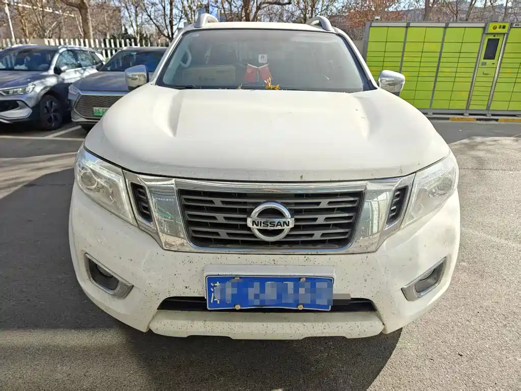 NISSAN NAVARRA
