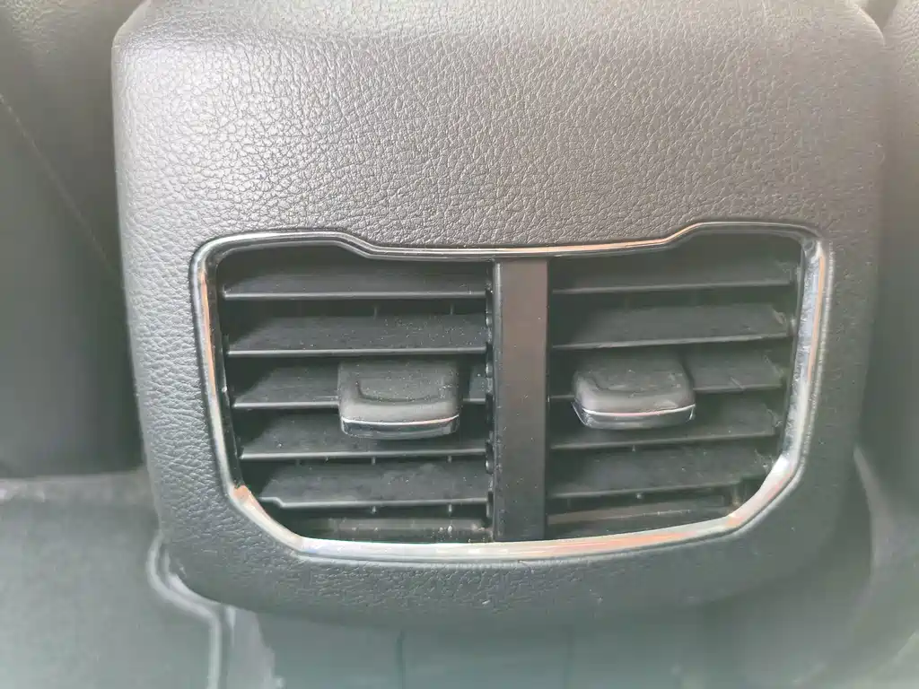 Ford Mondeo — миниатюра 14