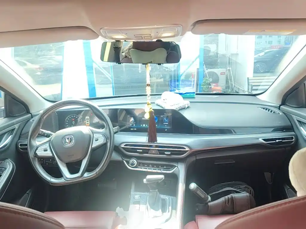 Changan Eado — миниатюра 10