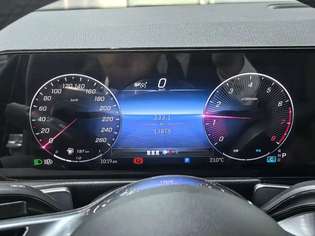 Mercedes-Benz GLB — миниатюра 3
