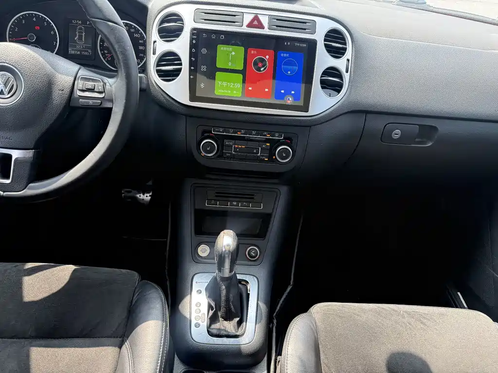 Volkswagen Tiguan — миниатюра 7