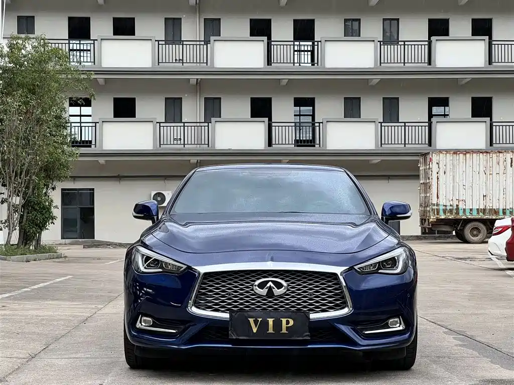 Infiniti Q60 2017 2.0T Luxury