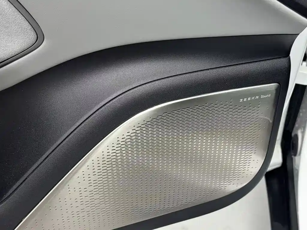 ZEEKR EXTREME KRYPTON 007