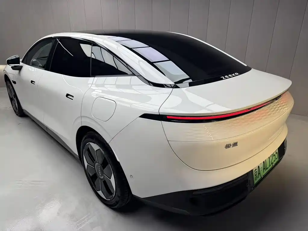 ZEEKR EXTREME KRYPTON 007