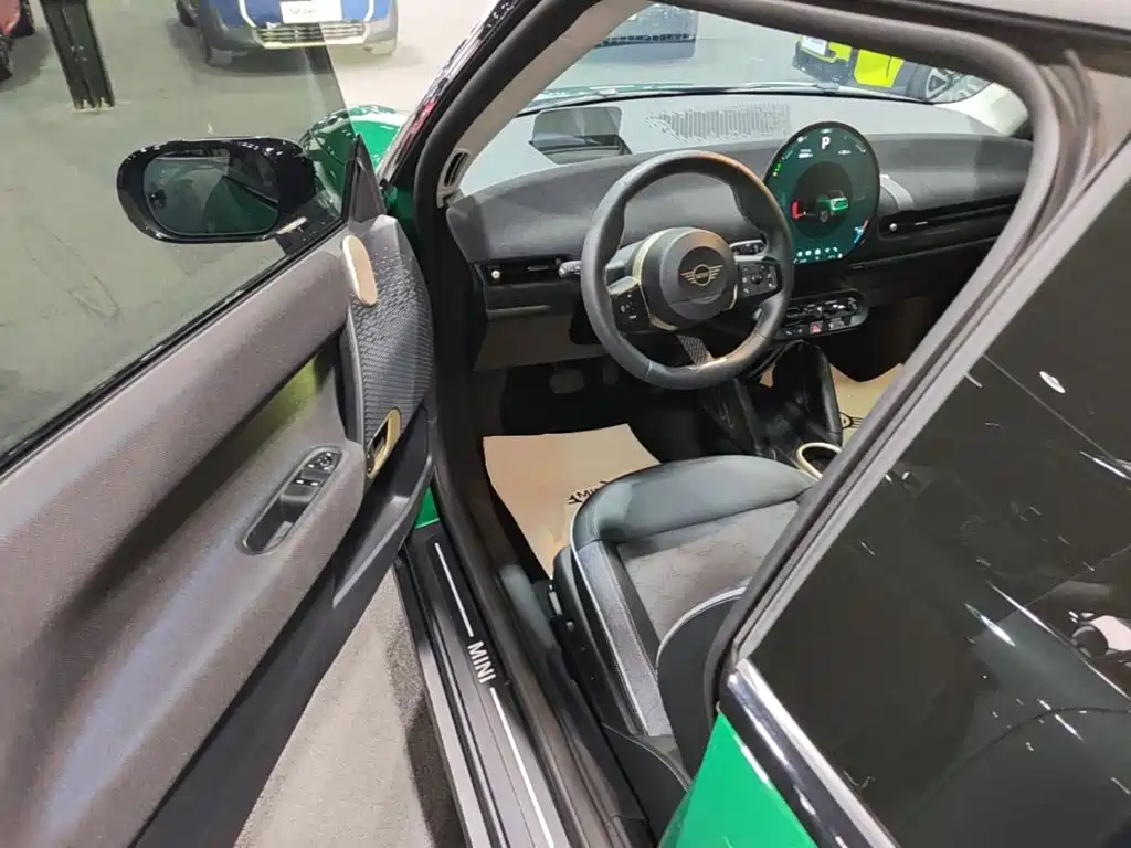 MINI MINI COOPER EV — миниатюра 16