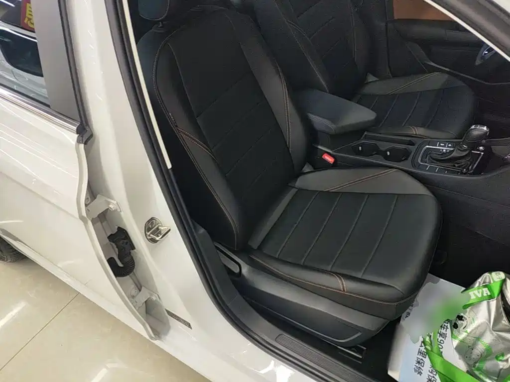Volkswagen Bora — миниатюра 25