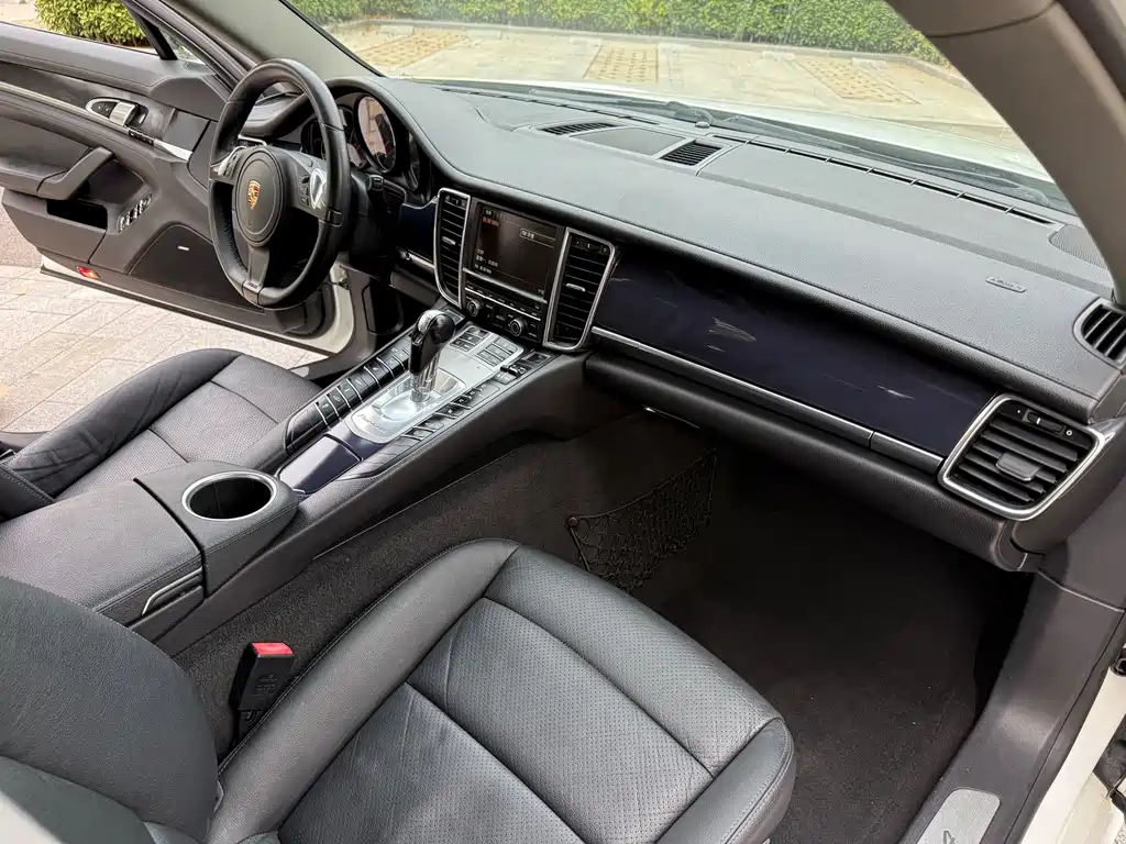 Porsche Panamera — миниатюра 15