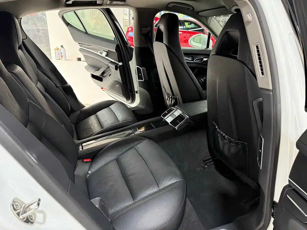 Porsche Panamera — миниатюра 20