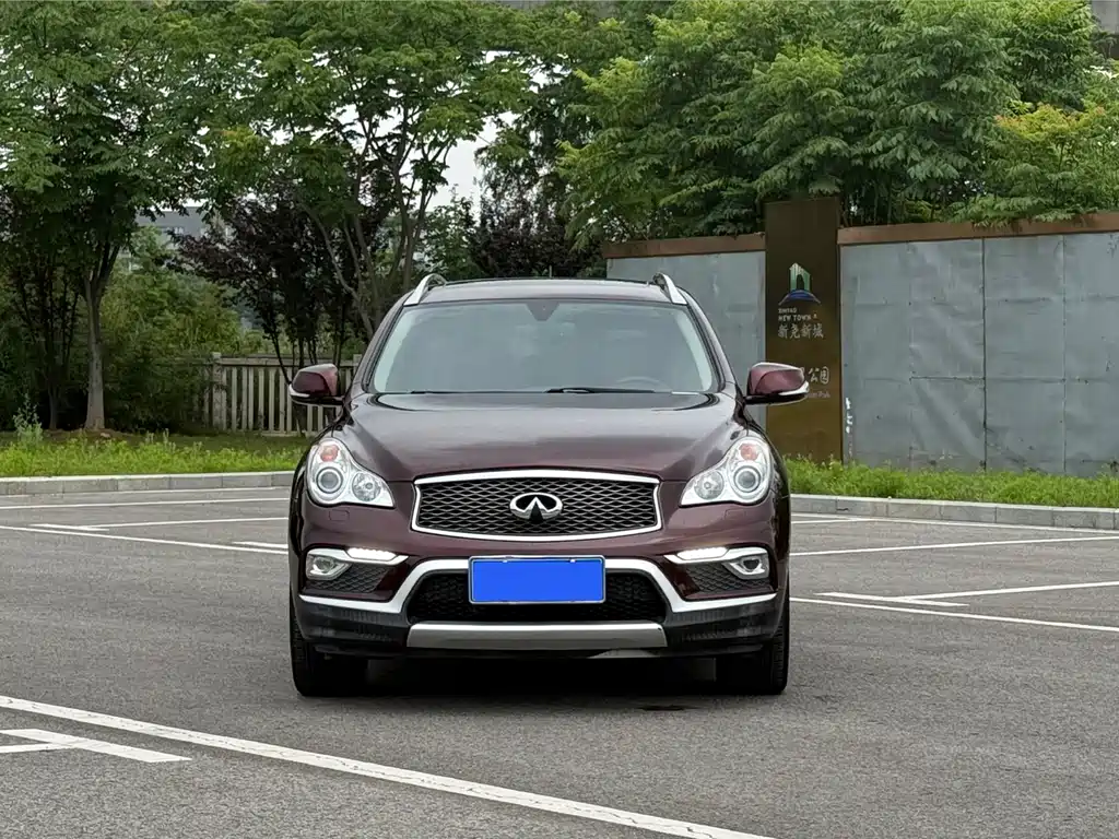 Infiniti QX50 2015 2.5L Enjoy