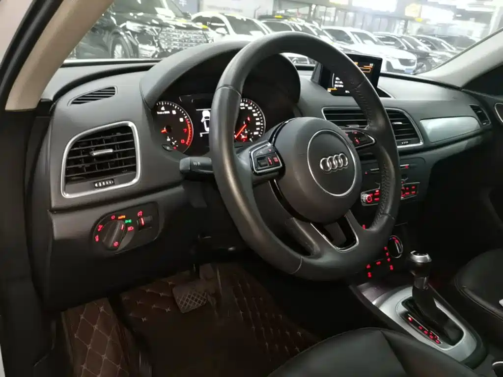 Audi Q3 — миниатюра 10