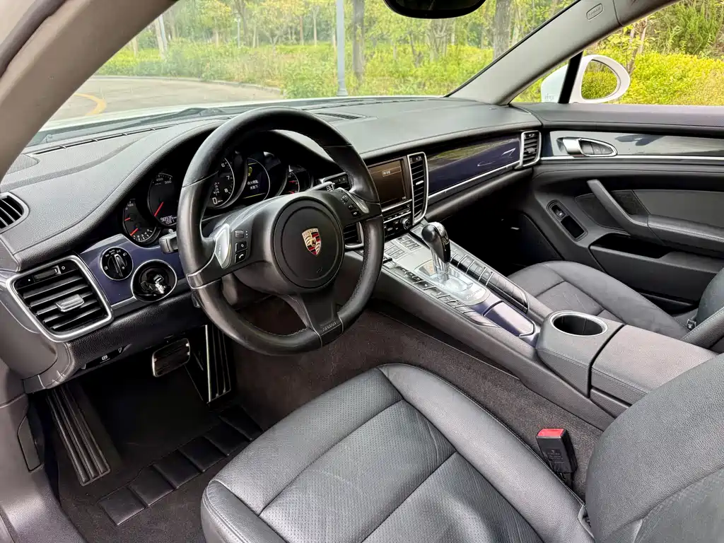 Porsche Panamera — миниатюра 9