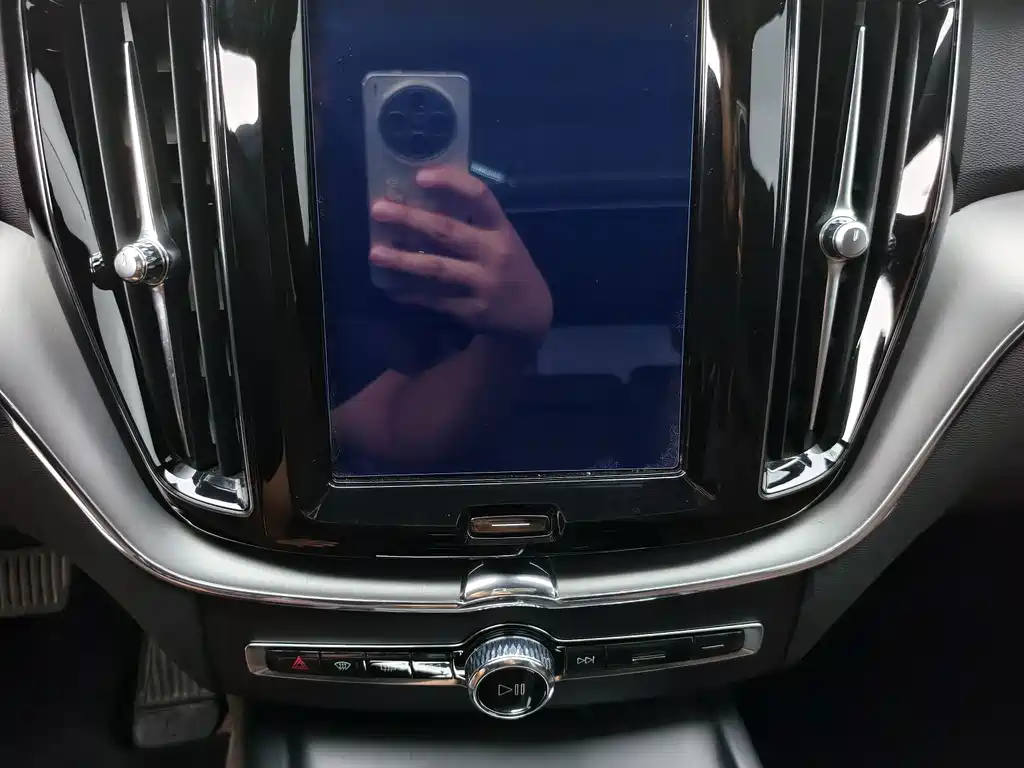 Volvo XC60 — миниатюра 14