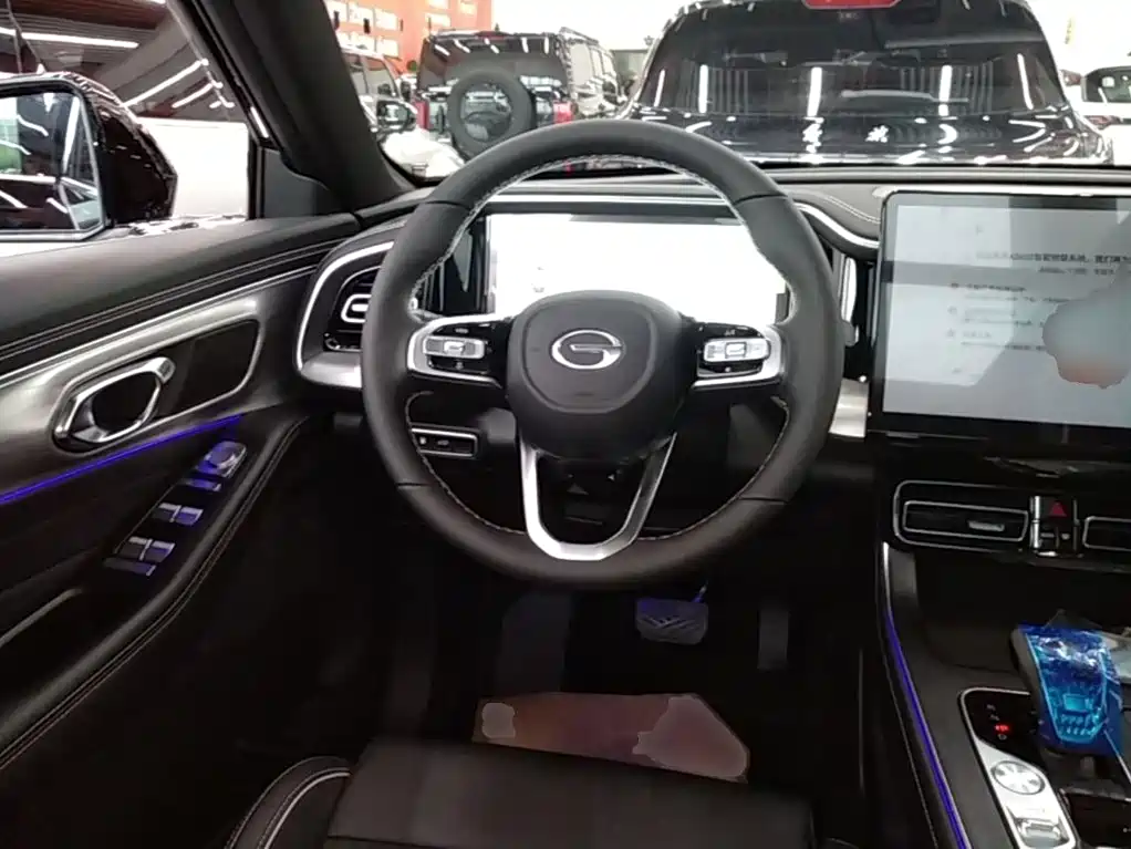GAC GS8 2025 2.0TGDI Luxury 5 мест