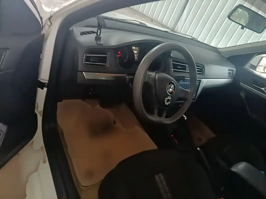 Volkswagen Lavida — миниатюра 10