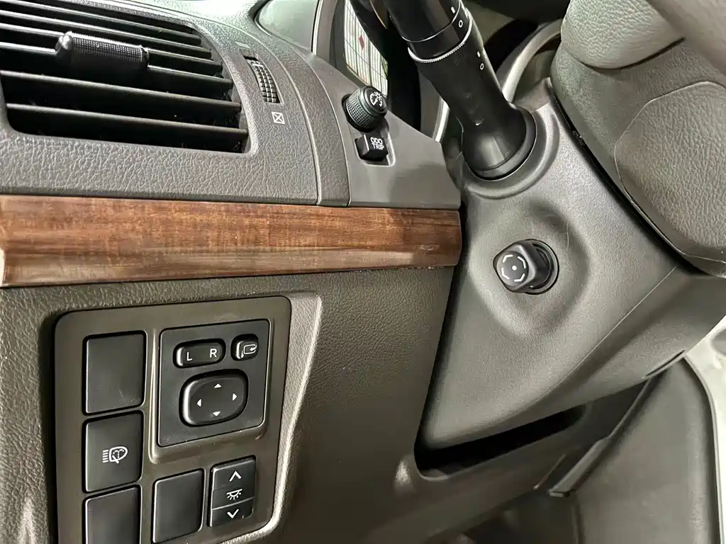 Toyota Prado — миниатюра 4