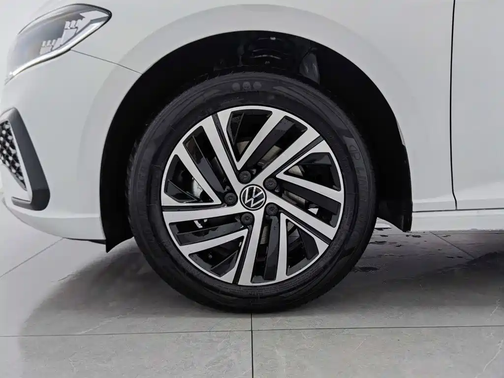 Volkswagen Lavida — миниатюра 17