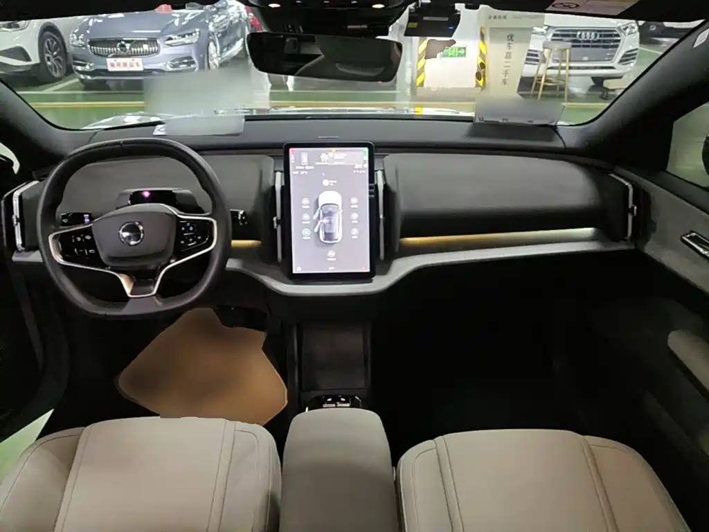 Volvo EX30 — миниатюра 10