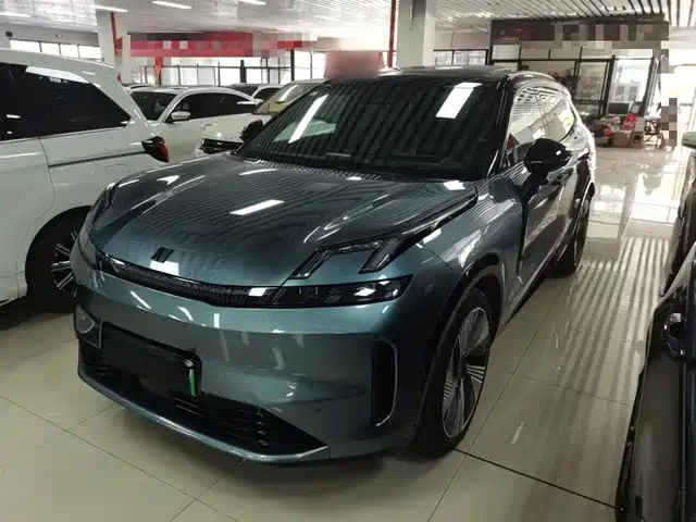 LYNK & CO. 08 EM P 2024