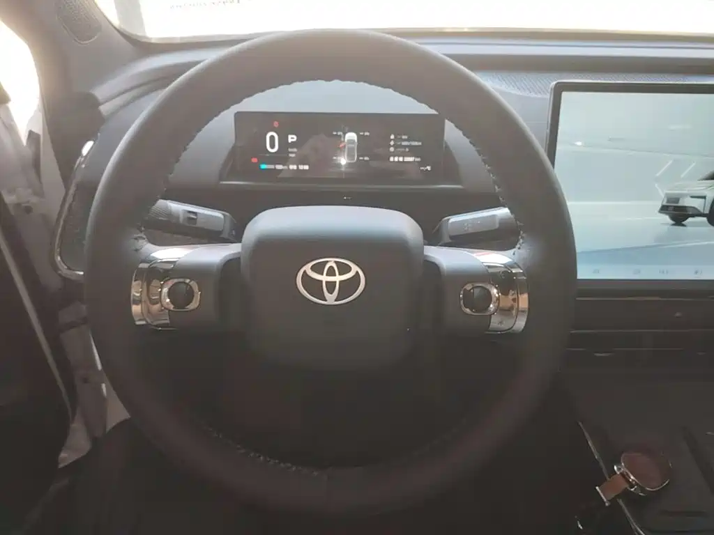 Toyota bZ3X - фото 11