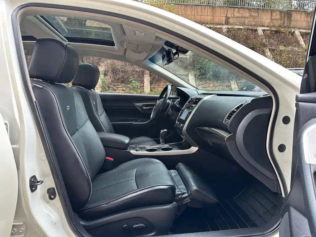 Nissan Altima 2014 2.5L XV-VIP