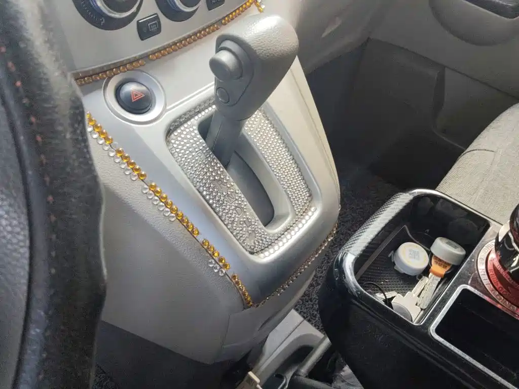 Nissan NV200 — миниатюра 15