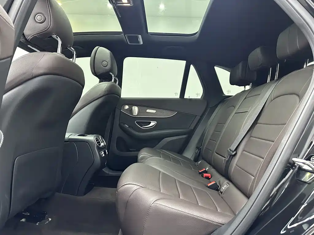 Mercedes-Benz GLC — миниатюра 10