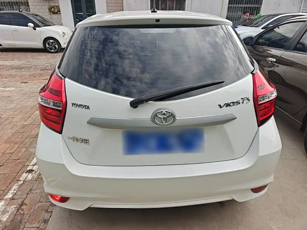 Toyota Vios FS — миниатюра 6
