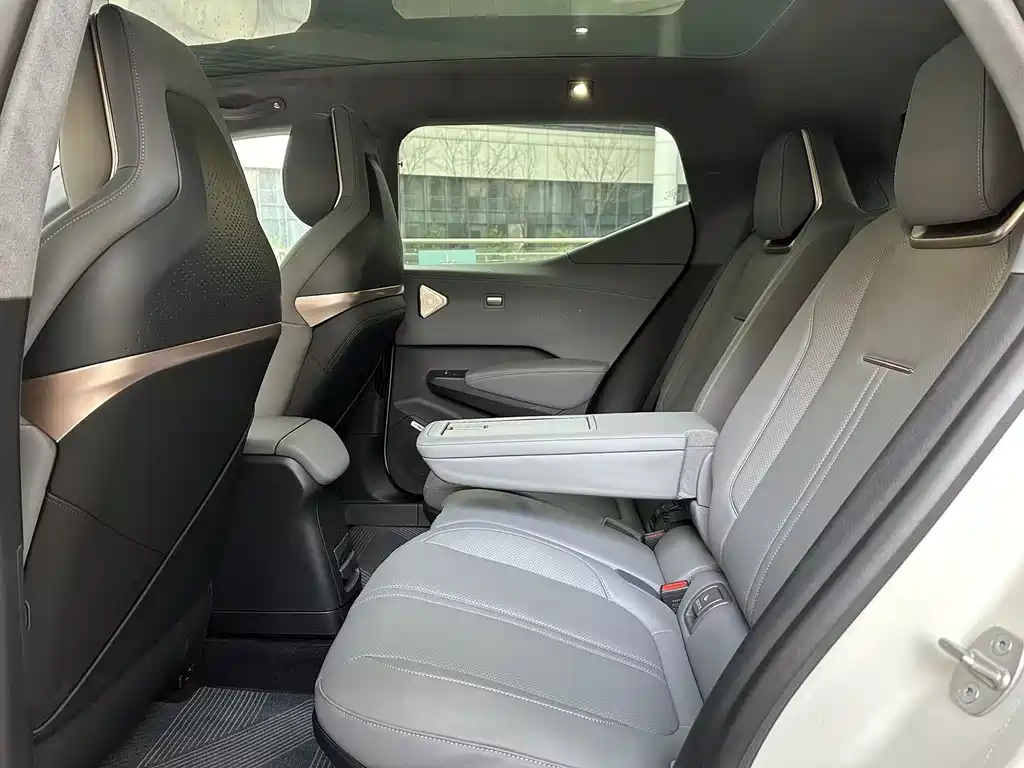 ZEEKR EXTREME KRYPTON X