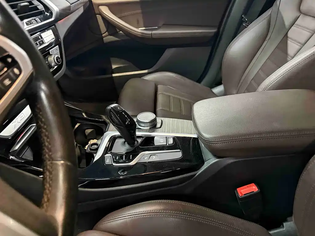 BMW X3 — миниатюра 10