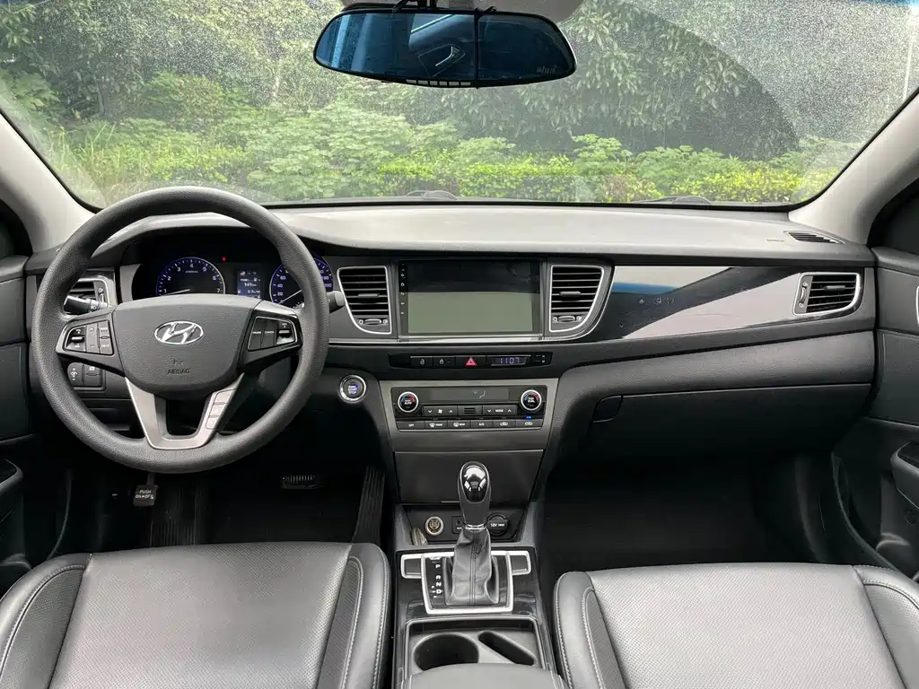 Hyundai Mistra — миниатюра 6