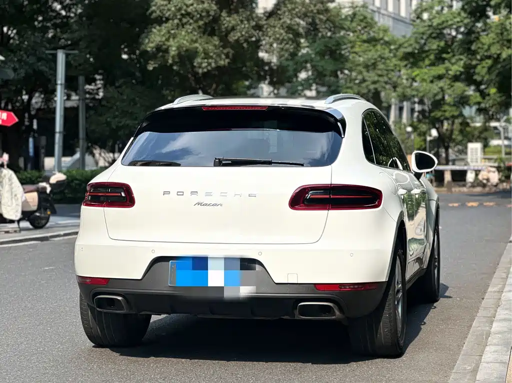 Porsche Macan — миниатюра 6
