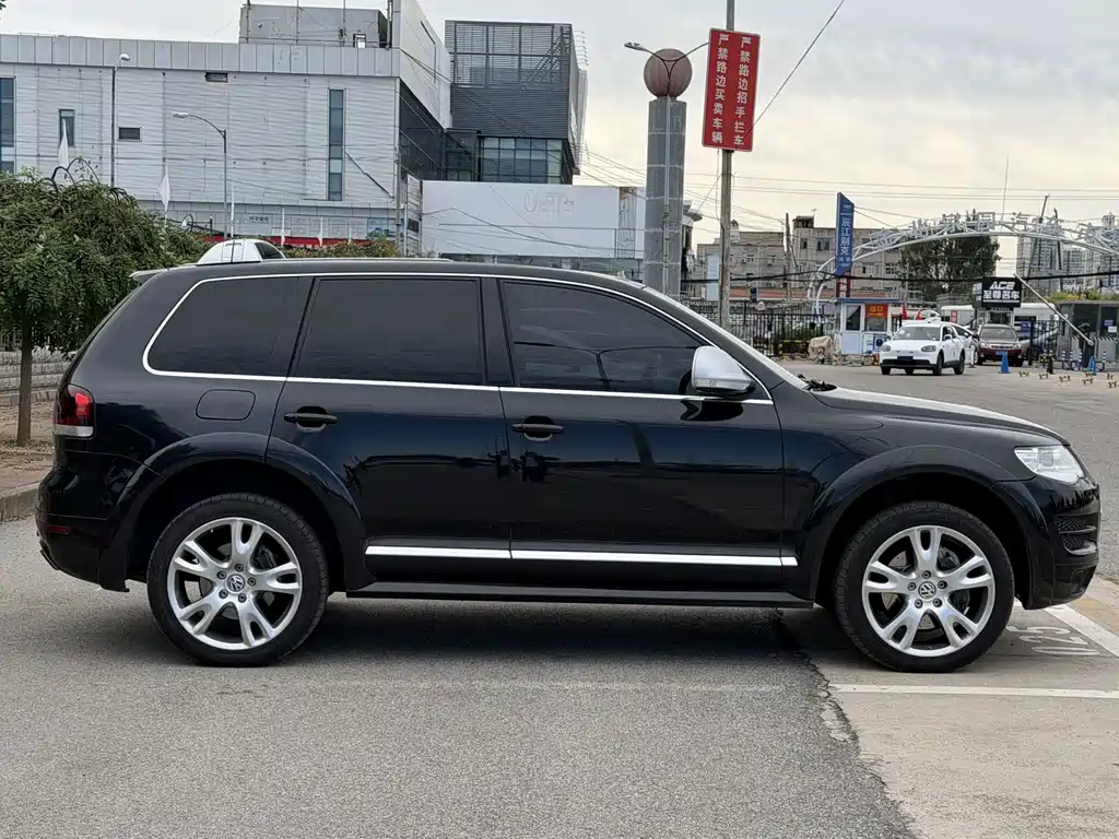 Volkswagen Touareg — миниатюра 7