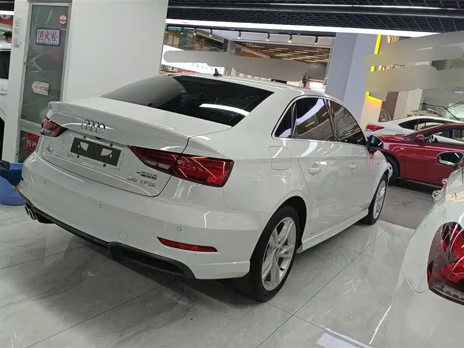 Audi A3 2020 Limousine 35 TFSI Fashion VI
