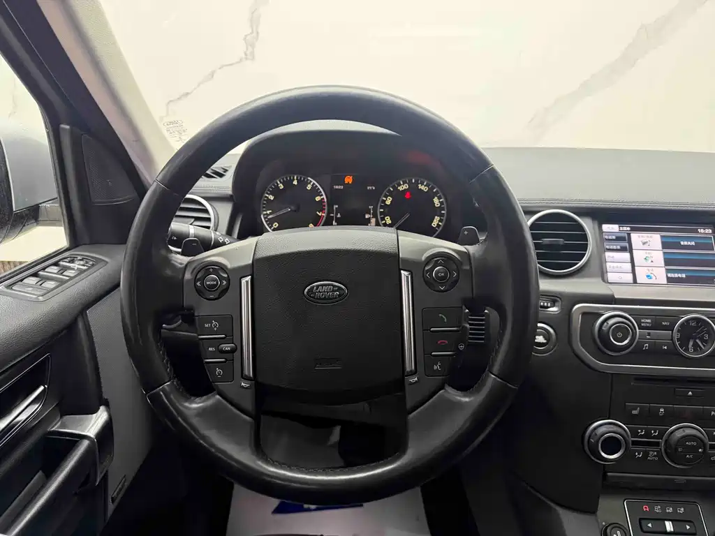 Land Rover Discovery — миниатюра 11