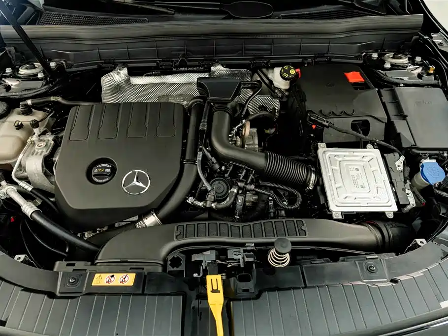 Mercedes-Benz GLB — миниатюра 24