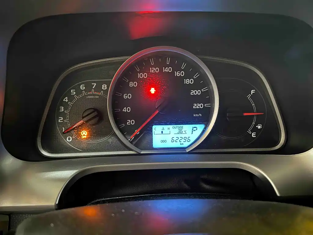Toyota RAV4 — миниатюра 10