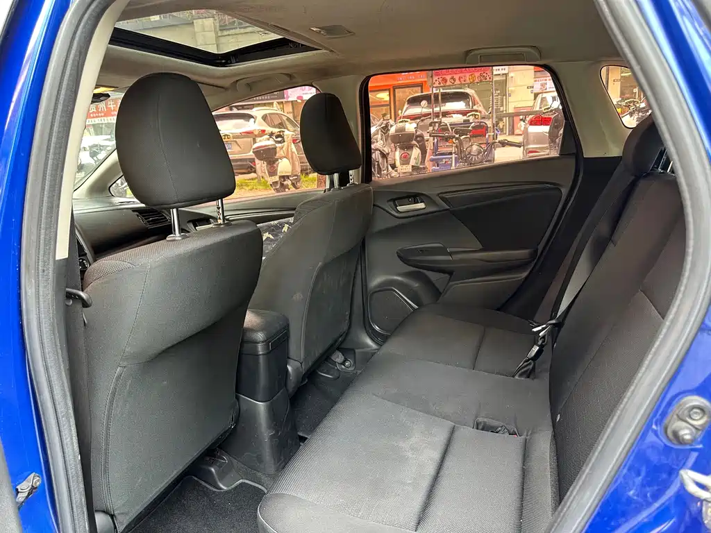 Honda Fit — миниатюра 4