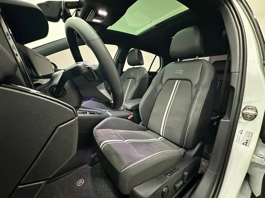 Volkswagen Golf — миниатюра 8