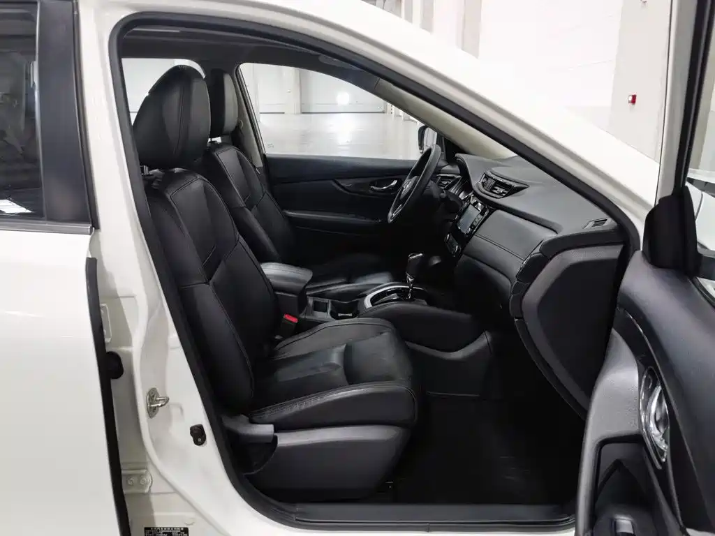 Nissan X-Trail — миниатюра 23