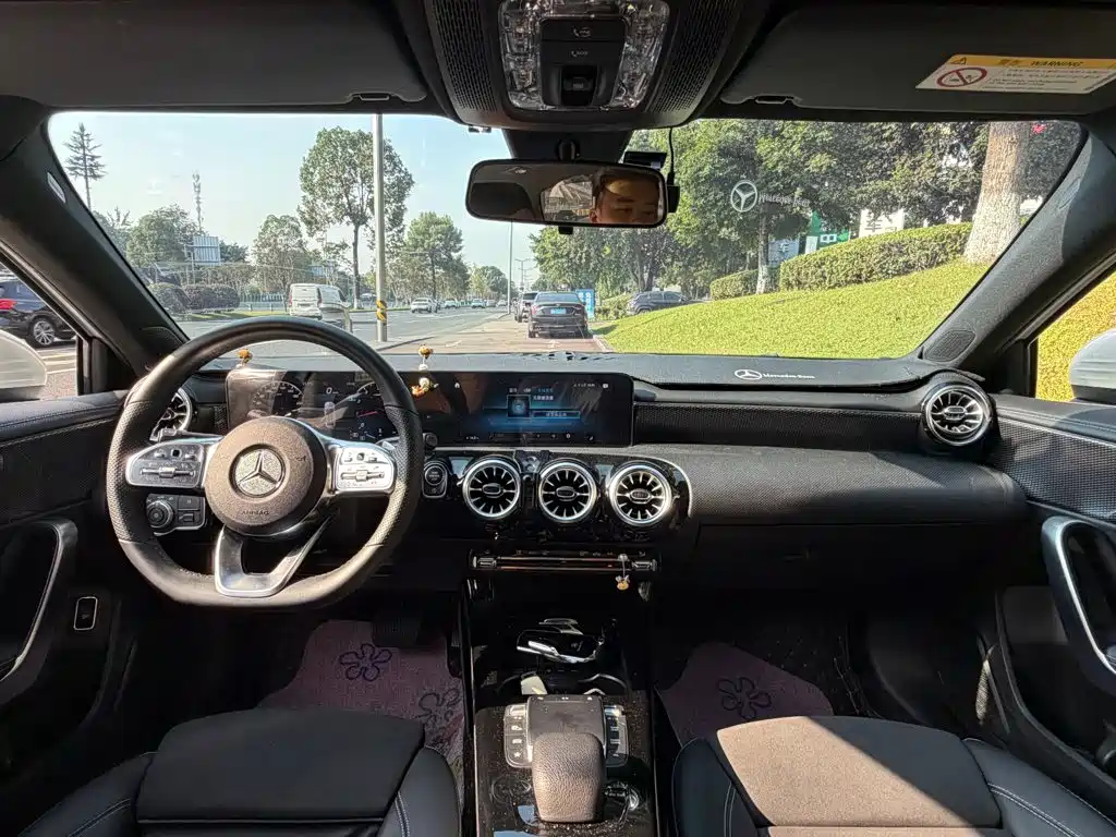 Mercedes-Benz A-Class 2022 — фото 13