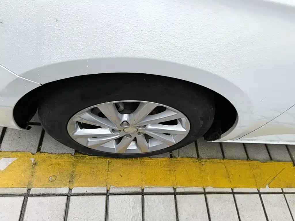 Buick Verano — миниатюра 23