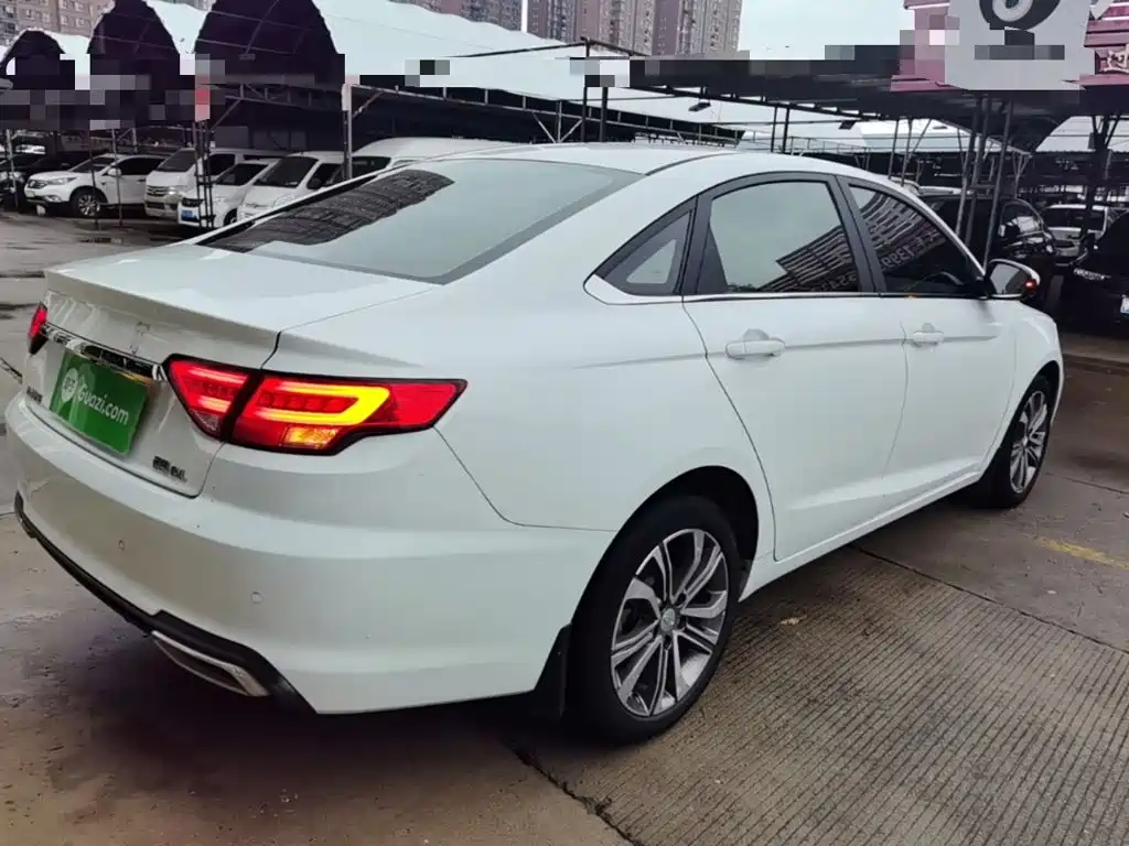 Geely Emgrand GL — миниатюра 7
