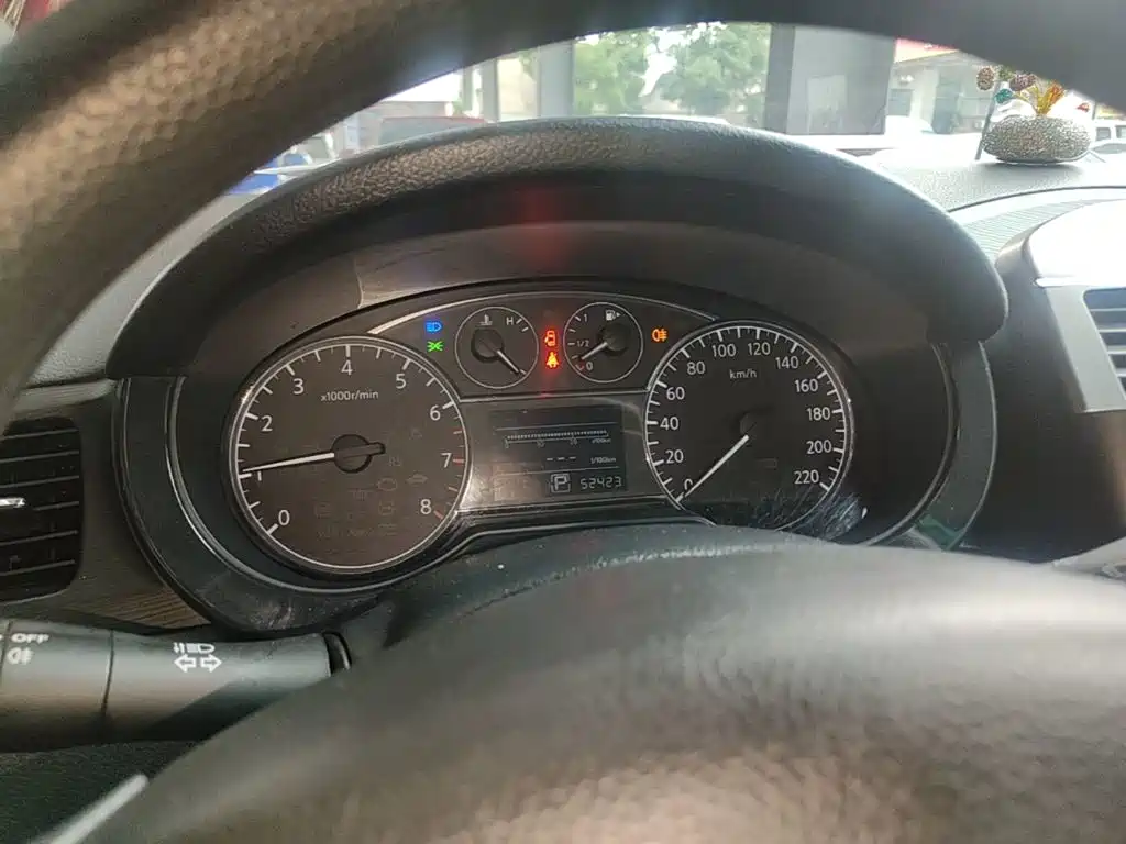 Nissan Tiida — миниатюра 12