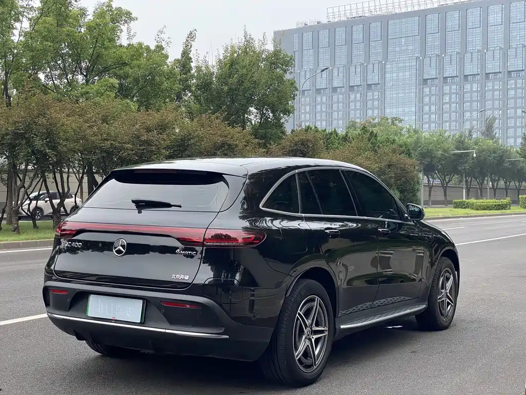 Mercedes-Benz EQC — миниатюра 6