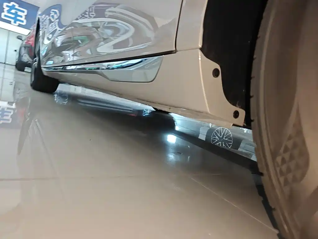 Roewe M7 DMH — миниатюра 22